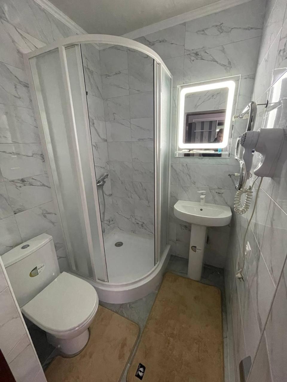 Золотий Лев Hotel Zvenyhorodka ภายนอก รูปภาพ